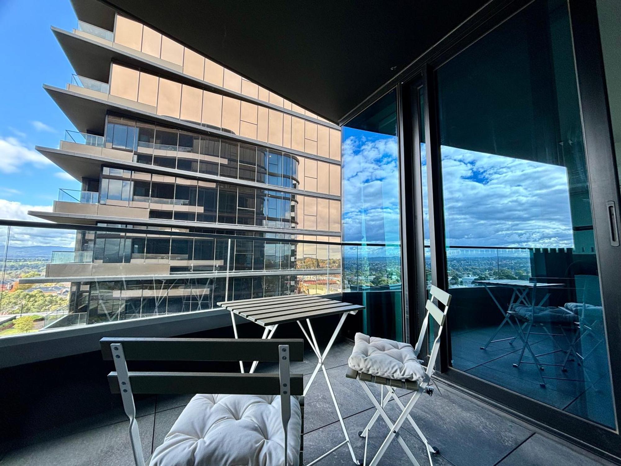 Skygarden Luxury Condo Glen Waverley Esterno foto